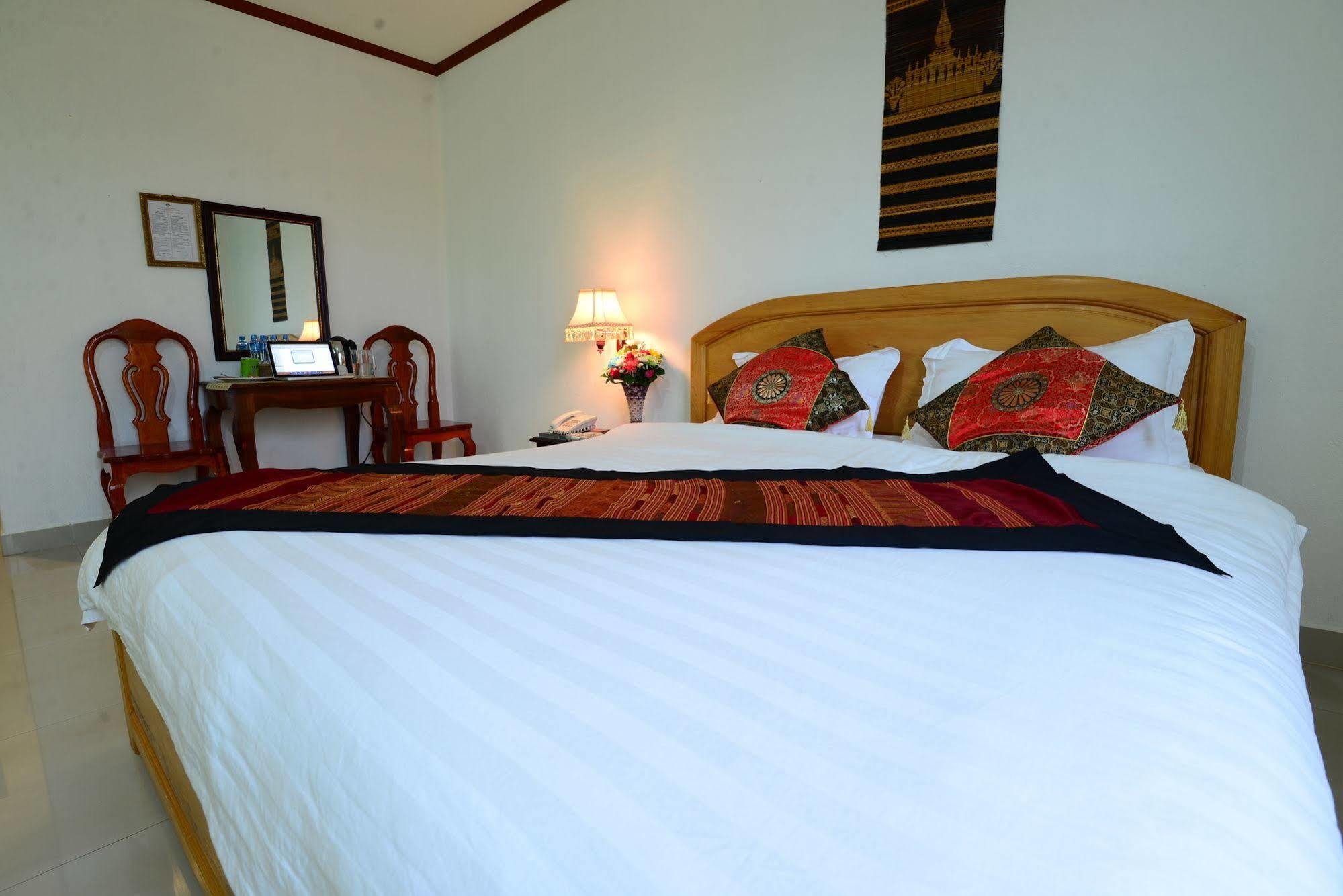 ויינטיאן Douangpraseuth Hotel מראה חיצוני תמונה