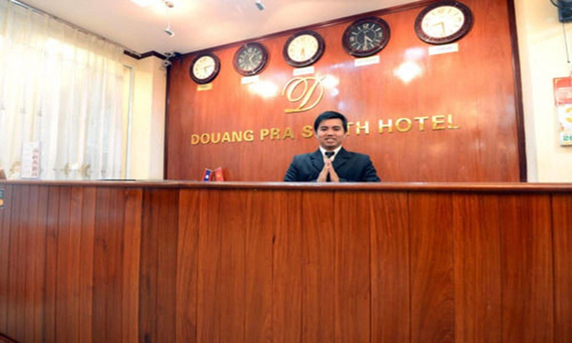 ויינטיאן Douangpraseuth Hotel מראה חיצוני תמונה