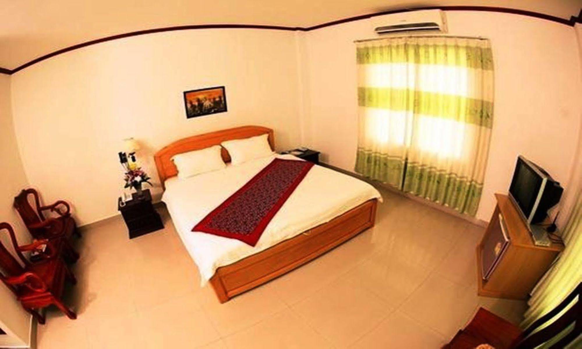 ויינטיאן Douangpraseuth Hotel מראה חיצוני תמונה
