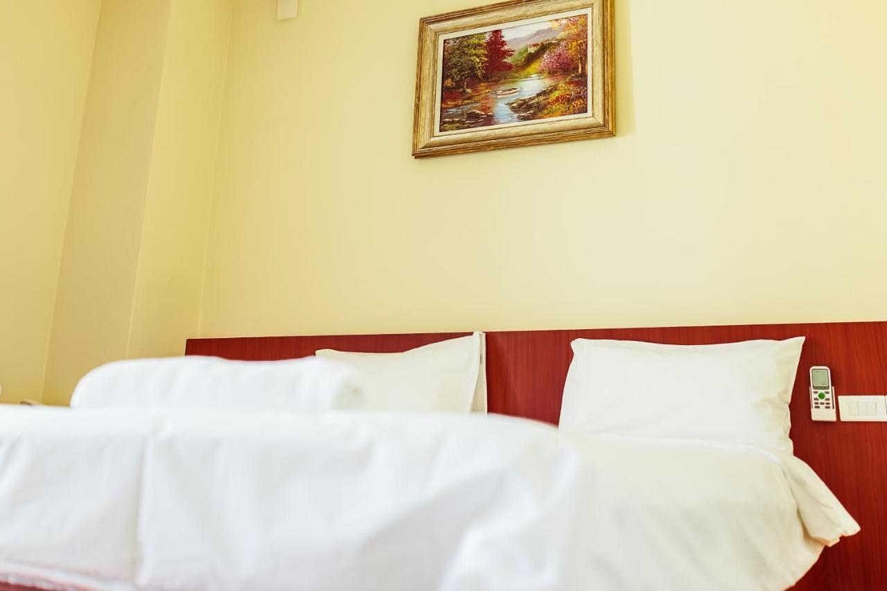 ויינטיאן Douangpraseuth Hotel מראה חיצוני תמונה