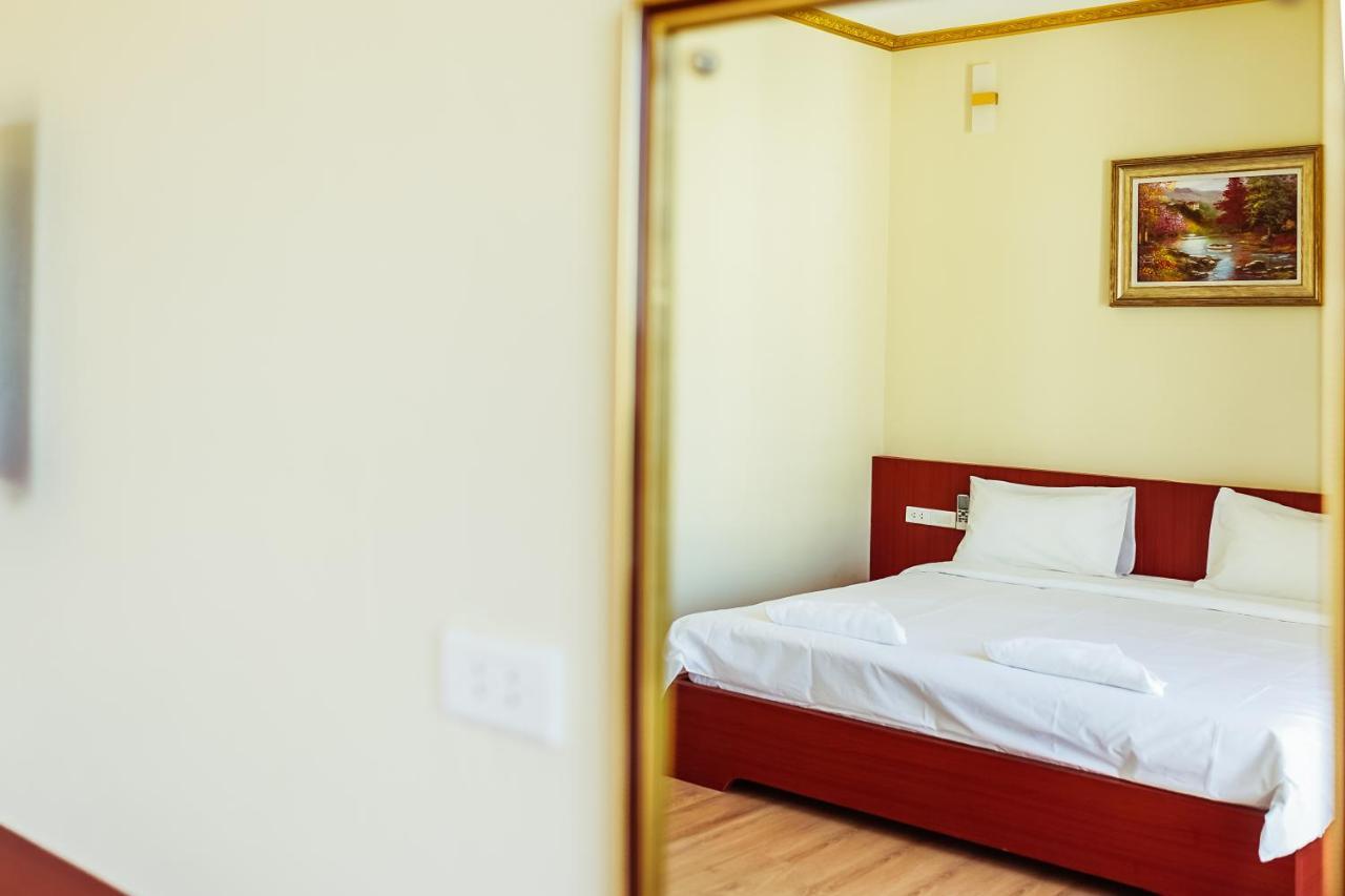 ויינטיאן Douangpraseuth Hotel מראה חיצוני תמונה