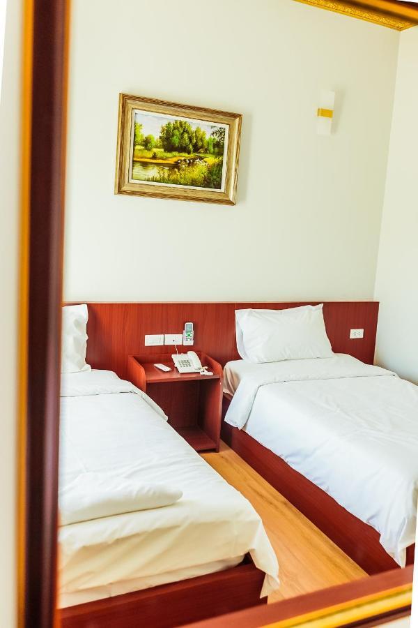 ויינטיאן Douangpraseuth Hotel מראה חיצוני תמונה
