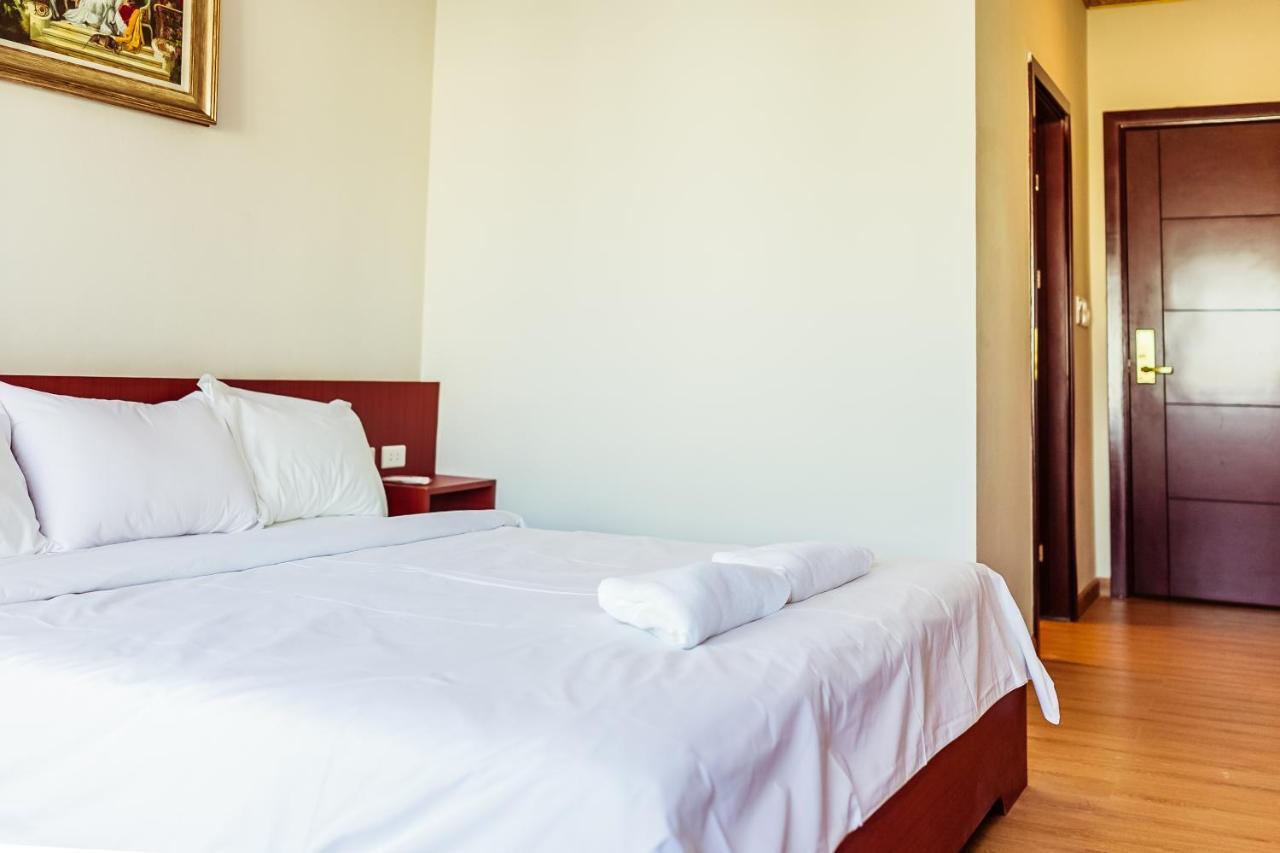 ויינטיאן Douangpraseuth Hotel מראה חיצוני תמונה