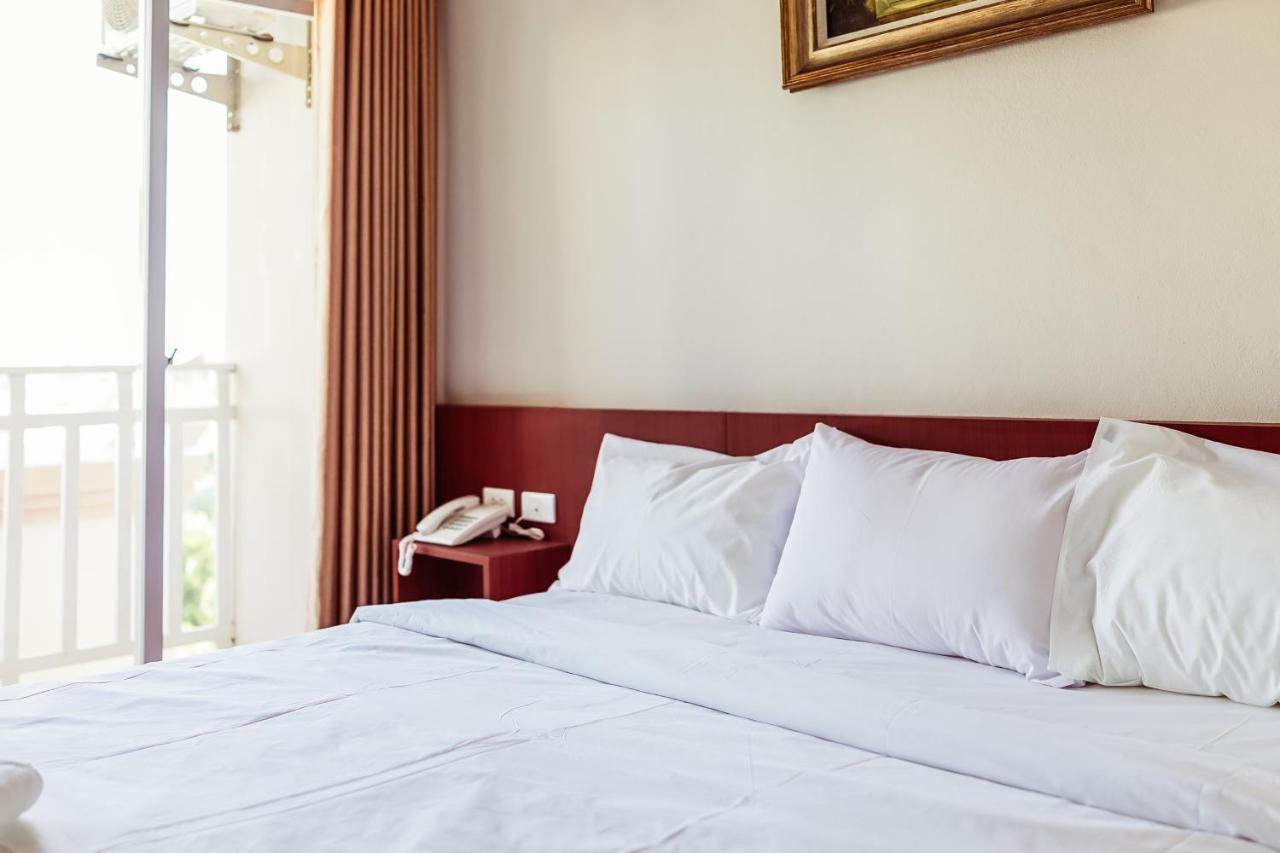 ויינטיאן Douangpraseuth Hotel מראה חיצוני תמונה