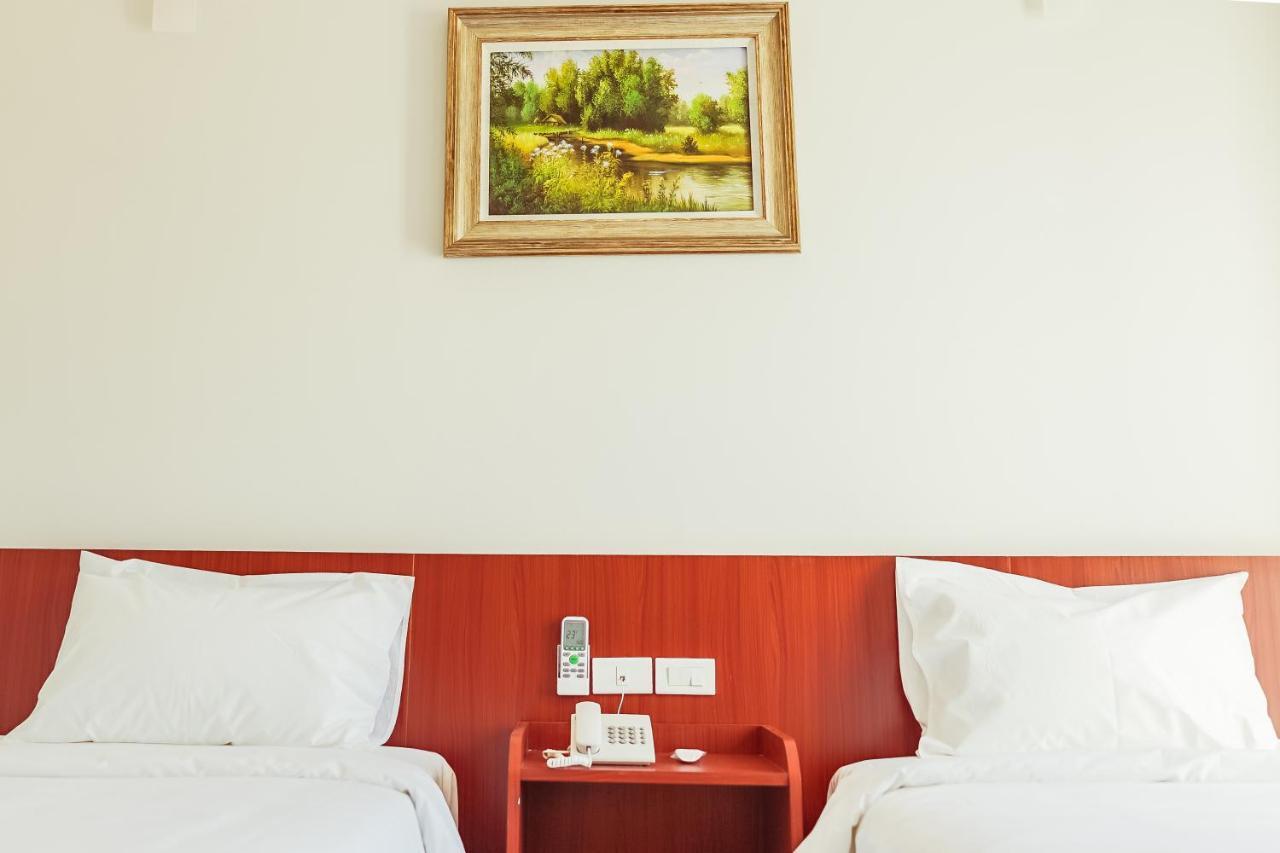 ויינטיאן Douangpraseuth Hotel מראה חיצוני תמונה